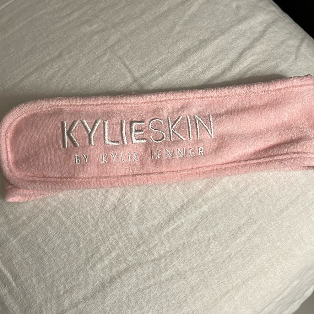 Kylie skin Pink headband